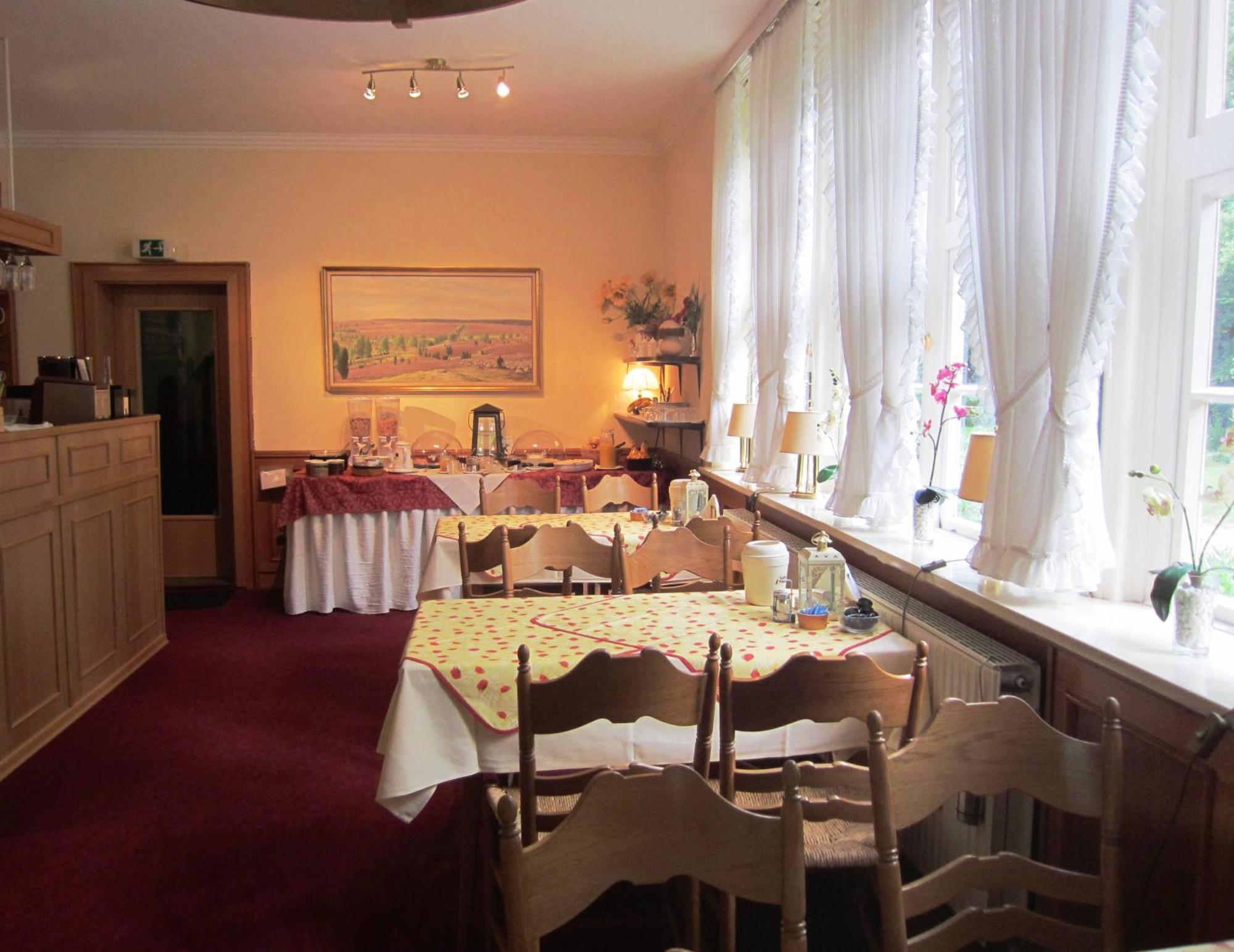 Haus Heidetal Bed & Breakfast บิสพิงเงน ภายนอก รูปภาพ